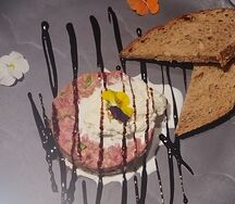 Тартар из телятины со страчателлой