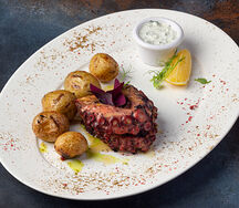 Осьминог, приготовленный на углях