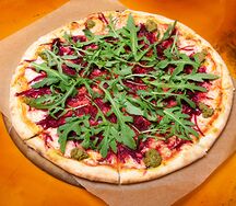 Козий сыр и свекла