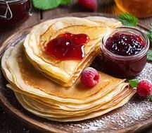 Блины с домашним вареньем