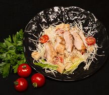 Салат цезарь с курицей