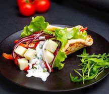 Гирос с сыром фета