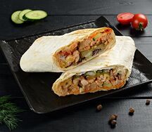 Шаурма в лаваше куриная