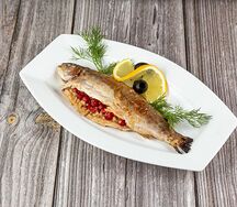 Фаршированная форель с орехами