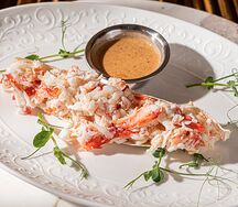 Фаланги краба, перечный соус 