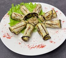 Рулетики из баклажанов со сливочным сыром