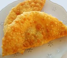 Чебурек с лёгким сыром