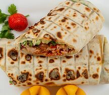 Шаурма с курицей на мангале