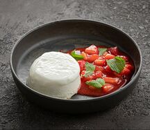 Панна котта с клубникой