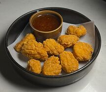 Куриный попкорн с кисло-сладким соусом 