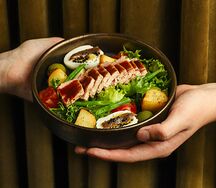 Салат с нисуазом и тунцом