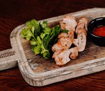 Куриный шашлык с домашней аджикой