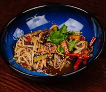 Лапша вок с говядиной