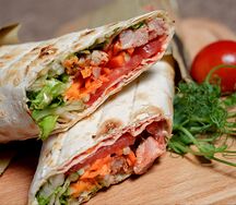 Шаурма классическая из cвинoго шашлыка