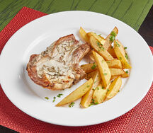 Свинина на косточке с розмарином