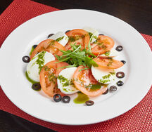 Салат Капрезе