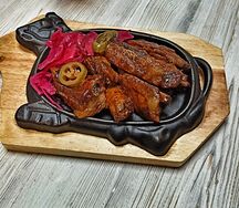 Свиные ребра с соусом барбекю