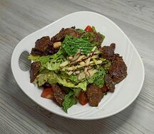 Теплый салат с куриной печенью