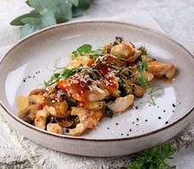 Куриная грудка с овощами