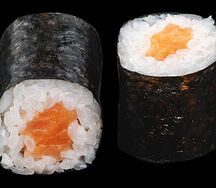 Мини ролл с лососем