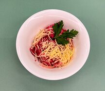 Свекла с сыром и яйцом