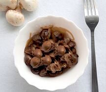 Грибы с луком