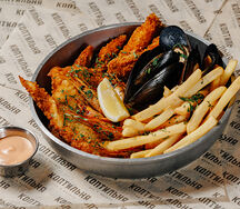 Микс морепродуктов на огне