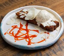 Карамельный медовик