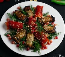 Рулетики из баклажанов
