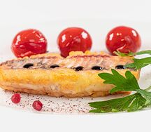 Судак с овощами