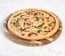 Пицца с копченым куриным окороком