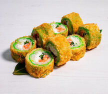 Ролл Темпура с лососем и луком
