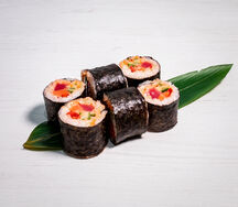 Острый ролл с лососем и тунцом
