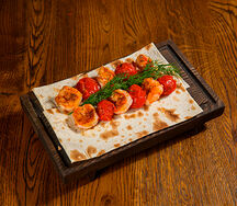 Шашлычок из тигровых креветок