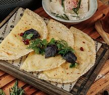 Кутабы с сыром