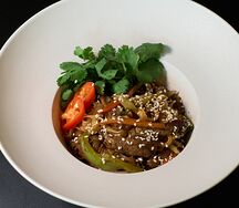 Лапша соба с говяжьей вырезкой