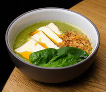 Зеленый суп Карри с тофу