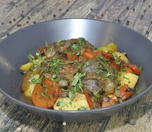 Говядина с овощами в собственном соку