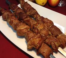 Шашлык из cвинoй шейки