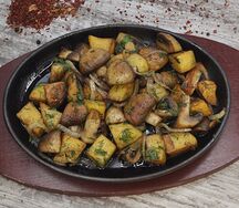 Картофель, жаренный с грибами