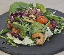 Салат из морепродуктов