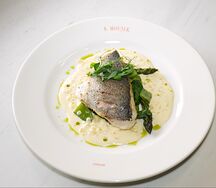 Филе дорадо со спаржей