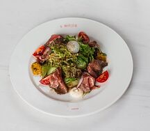 Салат с ростбифом