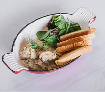 Куриная печень в коньяке со сливками