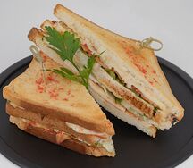 Сэндвич с ветчиной и сыром