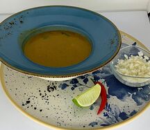 Том ям с морепродуктами