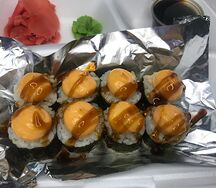 Запеченный ролл с креветкой