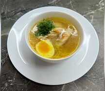 Куриная лапша с яйцом
