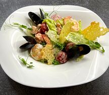Салат с морепродуктами