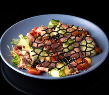 Ростбиф с чатни из печеного перца